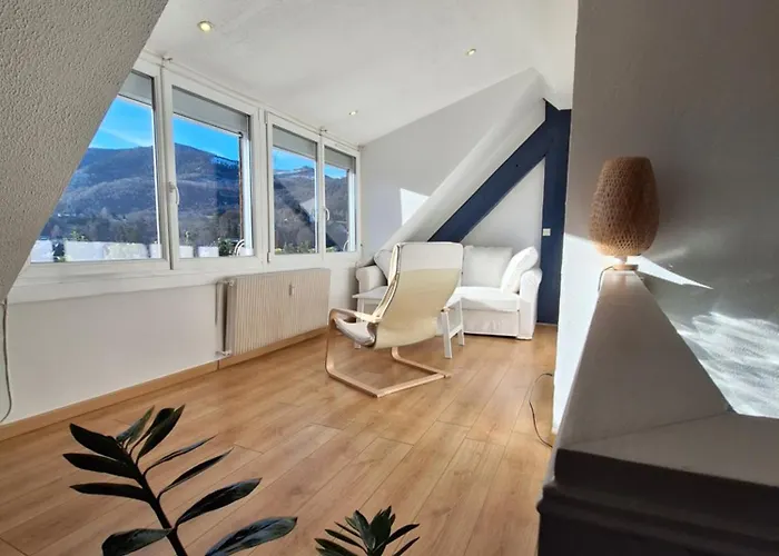 Les Combles De Bagnères-de-Bigorre